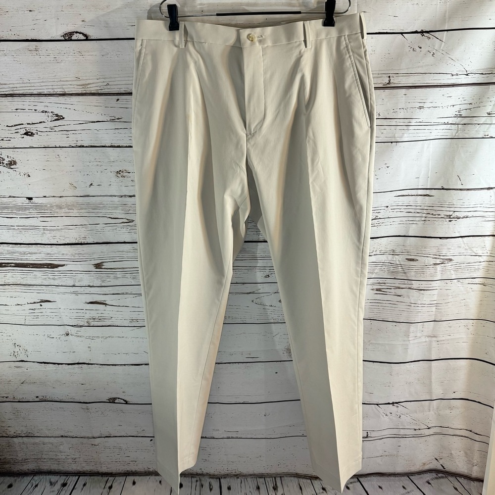 Jos A Bank Leadbetter Golf Pants Cream 38x32